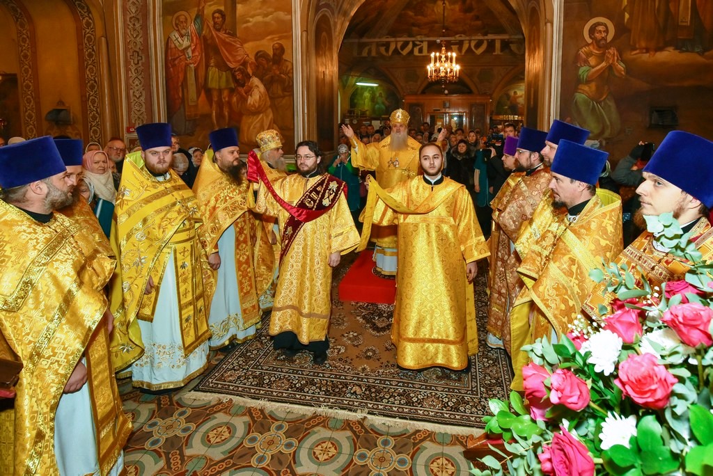 Собор новомучеников и исповедников земли Пушкинской 3