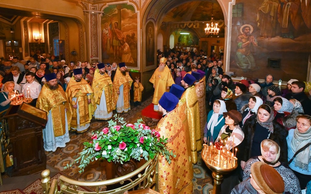 Собор новомучеников и исповедников земли Пушкинской 4